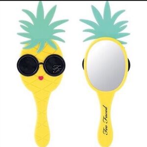 Too Faced Lookin’ Fine-Apple Pineapple Hand Mirror Limited Edition 2018 NIB